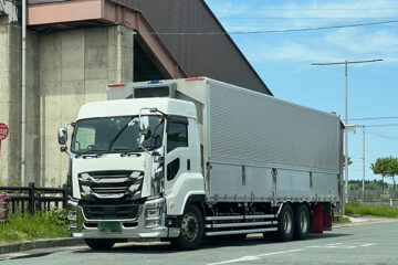 運送トラック